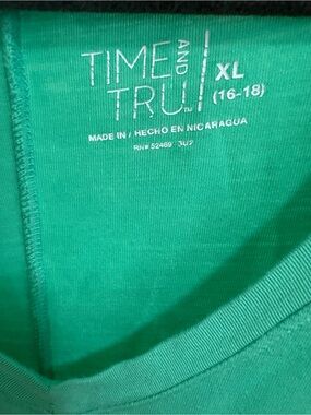 Time and Tru Bright Green Crew Neck Tee